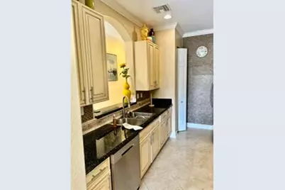6898 Julia Gardens Drive, Coconut Creek, FL 33073 - Photo 8