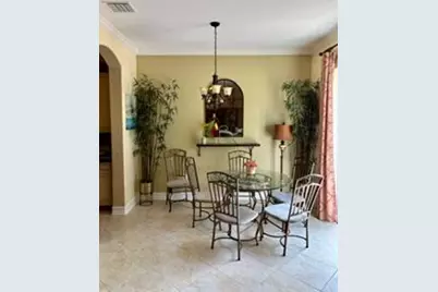 6898 Julia Gardens Drive, Coconut Creek, FL 33073 - Photo 10
