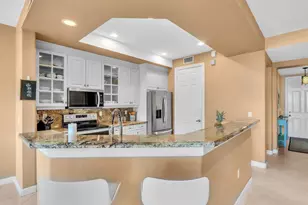8025 NW 127th Ln, Parkland, FL 33076 - Photo 18