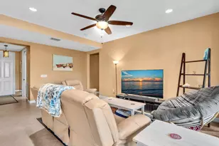 8025 NW 127th Ln, Parkland, FL 33076 - Photo 16