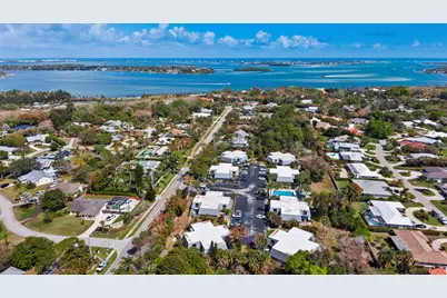 3852 Jefferson Street, Stuart, FL 34997 - Photo 32