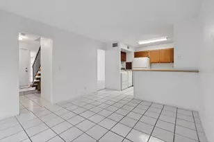 3502 Gardens E Dr, Palm Beach Gardens, FL 33410 - Photo 12