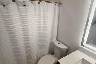 726 SW 7th St, Hallandale Beach, FL 33009 - Photo 4