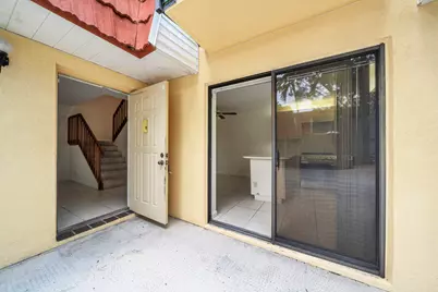 713 NW 99th Circle, Plantation, FL 33324 - Photo 4