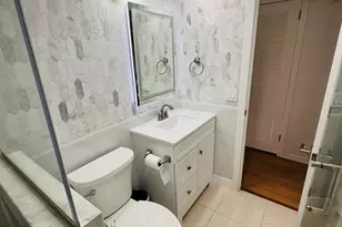 16 Windsor A, West Palm Beach, FL 33417 - Photo 6
