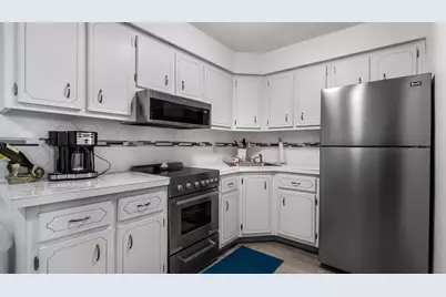 228 Hibiscus Avenue #233, Lauderdale by the Sea, FL 33308 - Photo 14