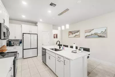 4824 Chantilly Road, Lake Worth, FL 33467 - Photo 8