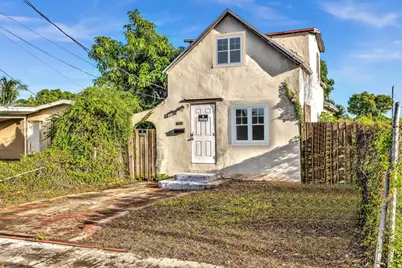 1713 NW 76th Terrace, Miami, FL 33147 - Photo 2
