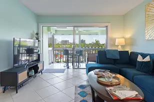 455 Paradise Isle Blvd, Hallandale Beach, FL 33009 - Photo 28