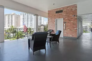 455 Paradise Isle Blvd, Hallandale Beach, FL 33009 - Photo 48