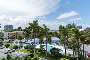 455 Paradise Isle Blvd, Hallandale Beach, FL 33009 - Photo 12