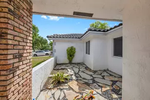 5791 Hawkes Bluff Ave, Davie, FL 33331 - Photo 8