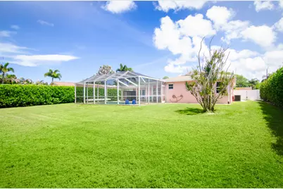 613 Oak Terrace, Jupiter, FL 33458 - Photo 2
