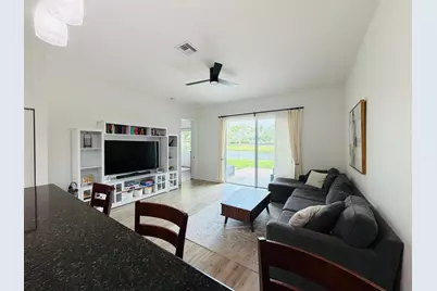 8469 Calabria Lakes Drive, Boynton Beach, FL 33473 - Photo 20