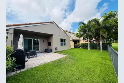 8469 Calabria Lakes Drive, Boynton Beach, FL 33473 - Photo 36