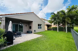 8469 Calabria Lakes Drive, Boynton Beach, FL 33473 - Photo 36