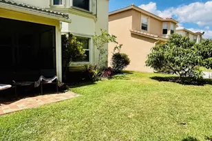 9205 Dupont Pl, Wellington, FL 33414 - Photo 28