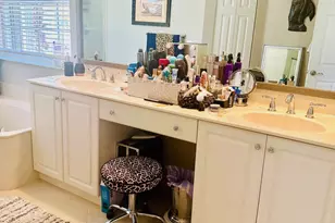 9205 Dupont Pl, Wellington, FL 33414 - Photo 38