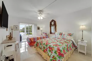 210 Wellington E, West Palm Beach, FL 33417 - Photo 16