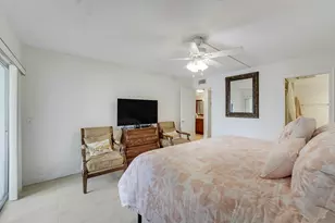 210 Wellington E, West Palm Beach, FL 33417 - Photo 14