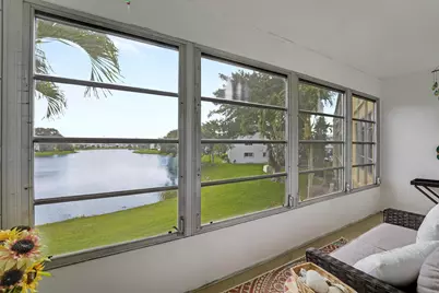 210 Wellington E, West Palm Beach, FL 33417 - Photo 20
