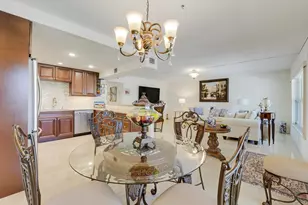 210 Wellington E, West Palm Beach, FL 33417 - Photo 10