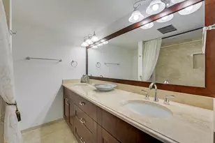 210 Wellington E, West Palm Beach, FL 33417 - Photo 18