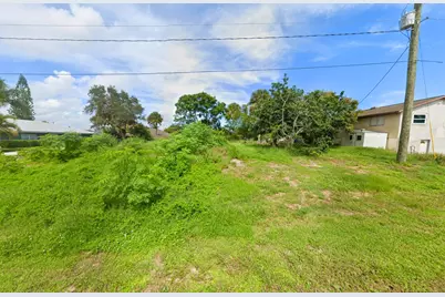 320 13th Street SW, Vero Beach, FL 32962 - Photo 1