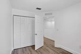 2902 NW 44th St, Miami, FL 33142 - Photo 24