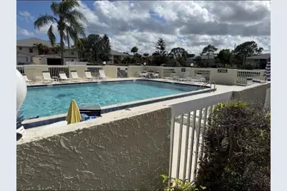 1537 SE Royal Green Circle #201, Port Saint Lucie, FL 34952 - Photo 2