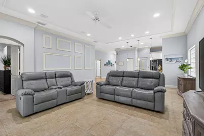 118 Kensington Way, Royal Palm Beach, FL 33414 - Photo 16
