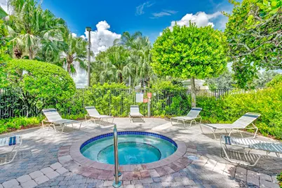 118 Kensington Way, Royal Palm Beach, FL 33414 - Photo 54