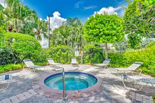 118 Kensington Way, Royal Palm Beach, FL 33414 - Photo 54