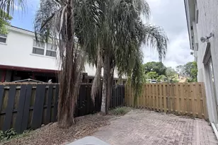 933 NE 42nd Ave, Homestead, FL 33033 - Photo 14