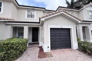 933 NE 42nd Ave, Homestead, FL 33033 - Photo 16
