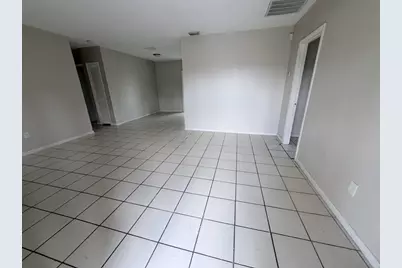 639 SW 3rd Terrace, Homestead, FL 33034 - Photo 4