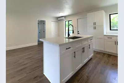 1795 Lauderdale Manor Drive, Fort Lauderdale, FL 33311 - Photo 22