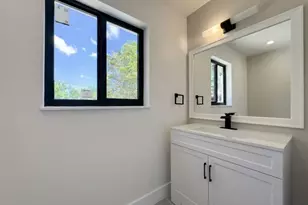 1795 Lauderdale Manor Dr, Fort Lauderdale, FL 33311 - Photo 20