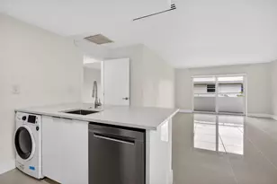 3212 NE 12th St, Pompano Beach, FL 33062 - Photo 6