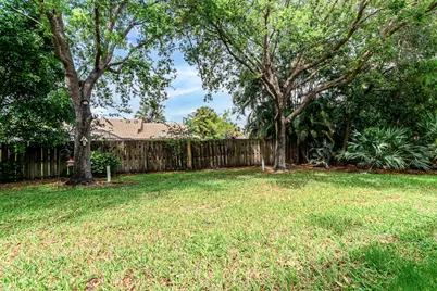 13354 Georgian Court, Wellington, FL 33414 - Photo 30