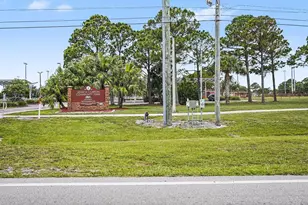 3306 SE Ford Ln SE, Port Saint Lucie, FL 34984 - Photo 4