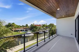 2360 NE 49th St, Lighthouse Point, FL 33064 - Photo 46