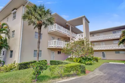 2640 S Garden Dr Drive S #301, Lake Worth, FL 33461 - Photo 1