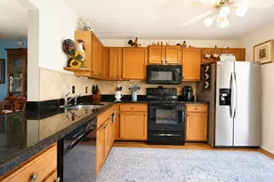272 Beaver Dam Ct, Royal Palm Beach, FL 33411 - Photo 4