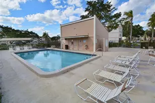 8310 Sands Point Blvd, Tamarac, FL 33321 - Photo 20