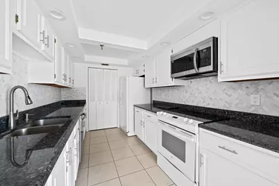 859 Jeffery Street #312, Boca Raton, FL 33487 - Photo 2