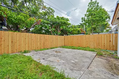 411B NE 57th Court, Oakland Park, FL 33334 - Photo 12
