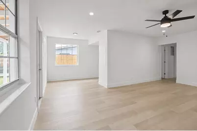 411B NE 57th Court, Oakland Park, FL 33334 - Photo 2