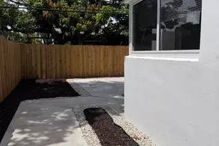 411B NE 57th Ct, Oakland Park, FL 33334 - Photo 18