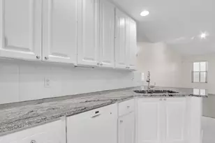 3183 E Community Dr, Jupiter, FL 33458 - Photo 16